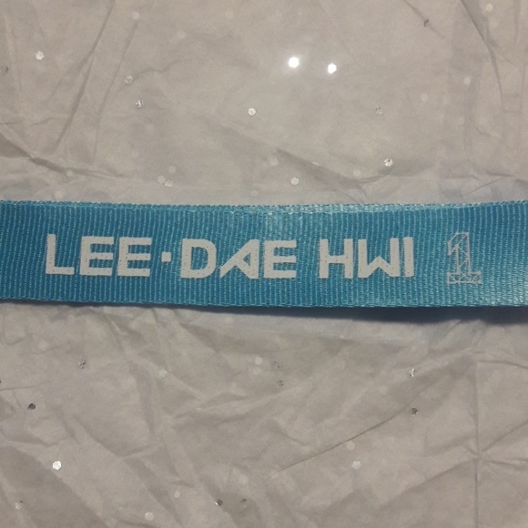 Wanna One Kpop DaeHwi Keychain Lanyard - Picture 2 of 3